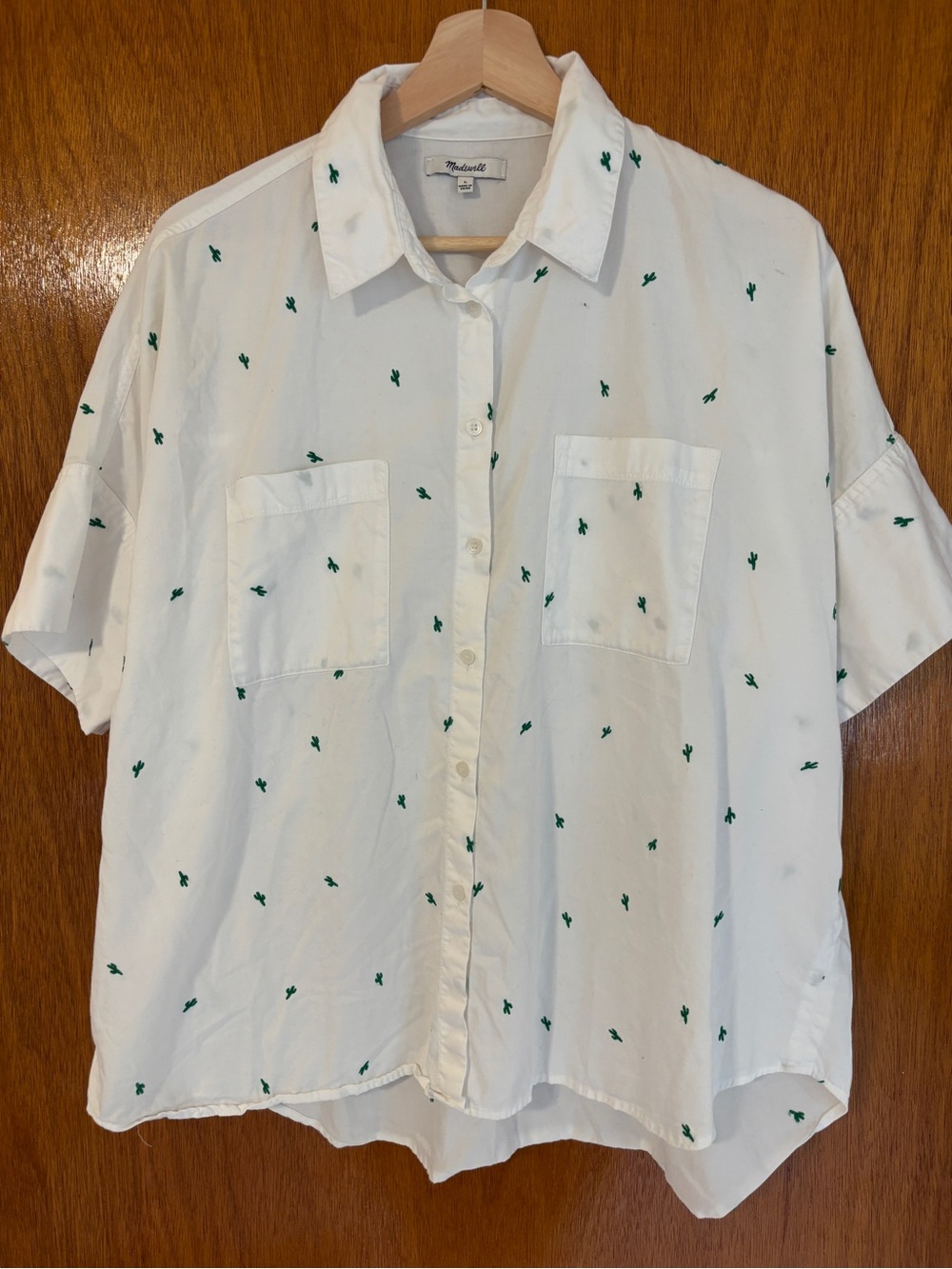 Madewell White Short-Sleeve Button-Down Shirt with Green Embroidery